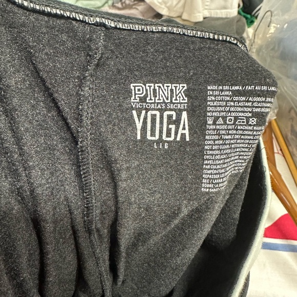 PINK Victoria’s Secret Yoga Leggings - Picture 2 of 4